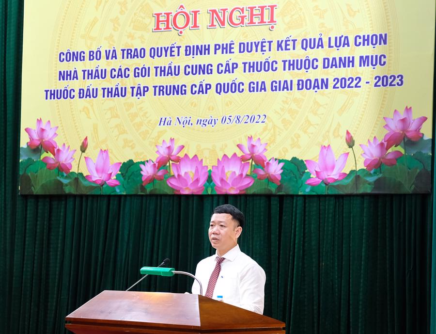 &Ocirc;ng L&ecirc; Thanh Dũng, Gi&aacute;m đốc Trung t&acirc;m Mua sắm tập trung thuốc quốc gia th&ocirc;ng tin về kết quả đấu thầu. Ảnh - Trần Minh.&nbsp;